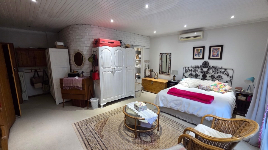 4 Bedroom Property for Sale in Universitas Free State